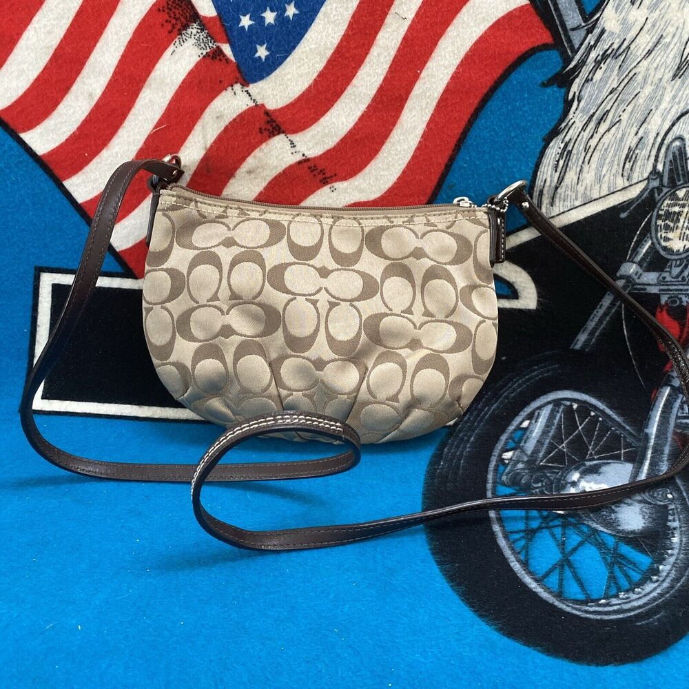 Coach Signature Brown Beige Canvas Cross-body Y2K Handbag Clean 9”x6”